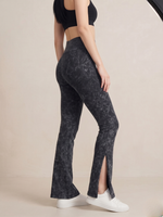 Ispanyol_paca_batikli_tayt_urun_detay_yakin_pozlama_fit_kalip